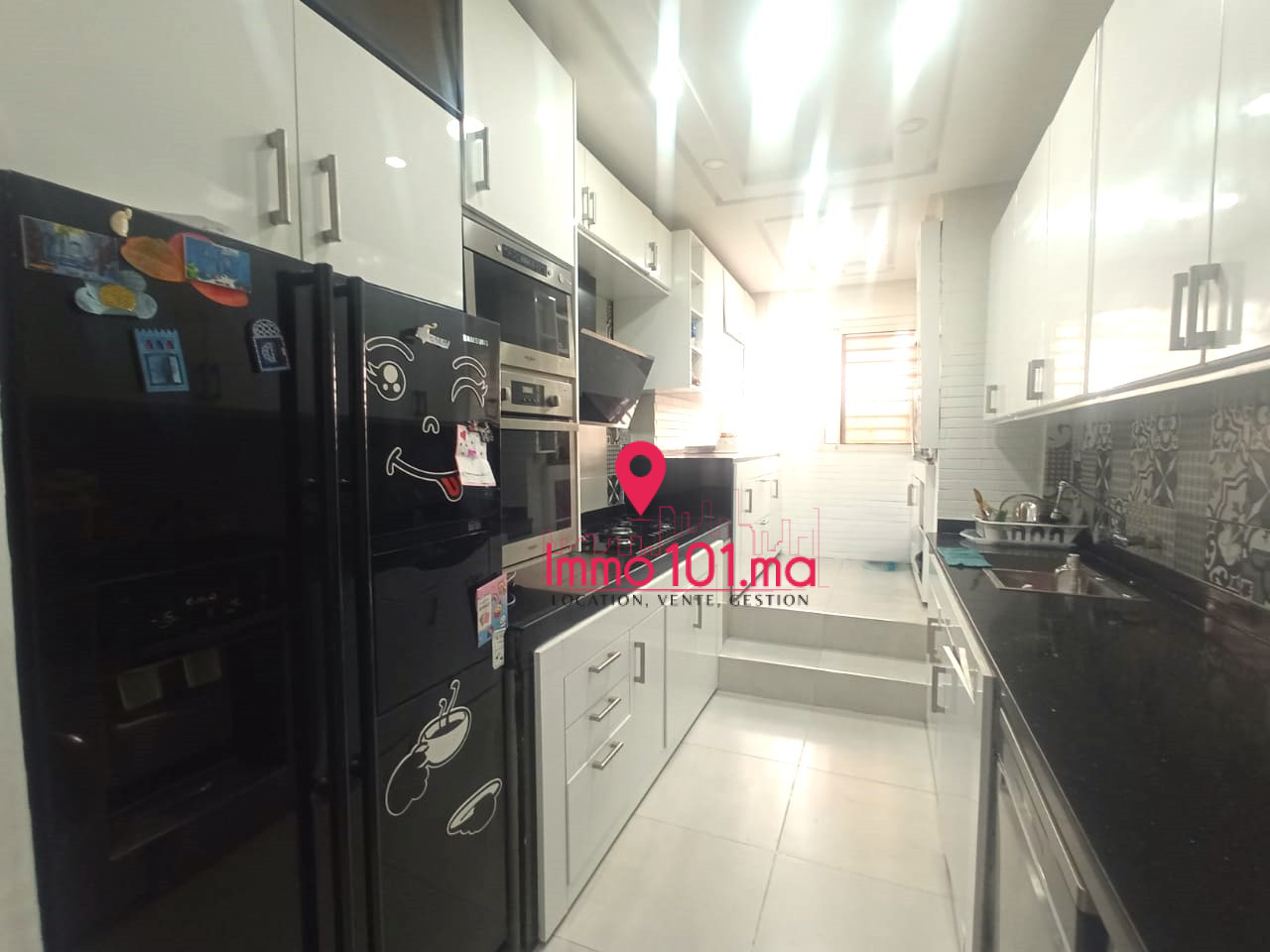 Appartement à vendre à Hay Riad YBV1977